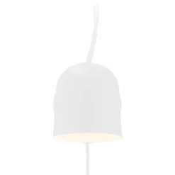 Angle vegglampe med USB - Hvit