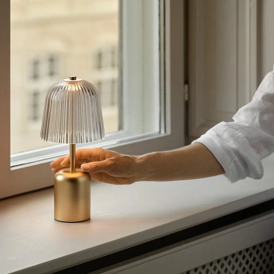 Asteea bærbar bordlampe 2W 2200 Kelvin IP65 - Oppladbar