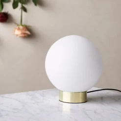 Barcelona bordlampe - Messing/Opal