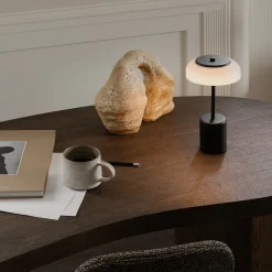 Blossi bærbar bordlampe 3W 2700 Kelvin IP65 - Oppladbar