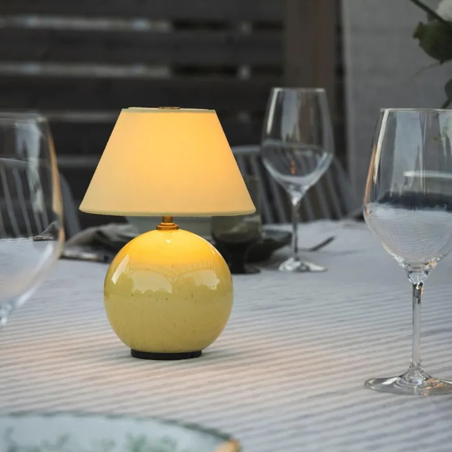 Bærbar Iris 16 bordlampe