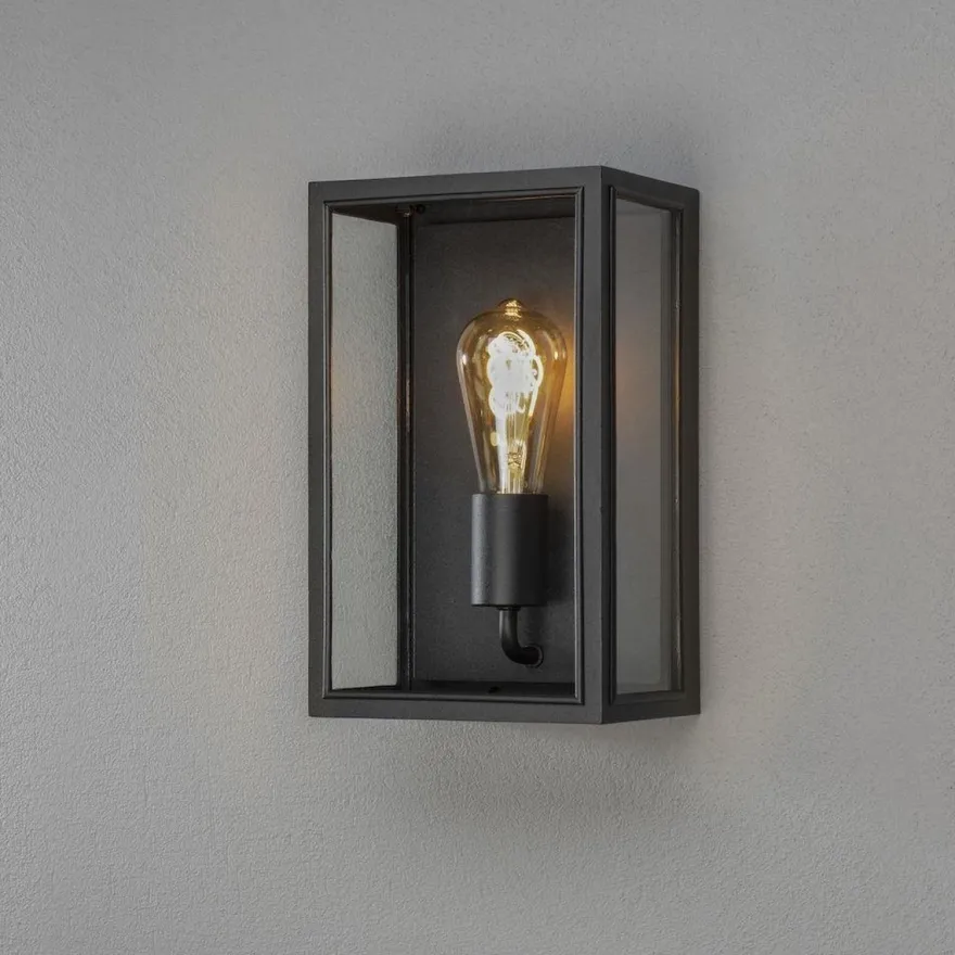 Carpi vegglampe utendørs IP44 - Svart/Klart glass