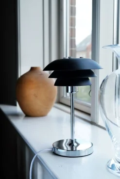 DL16 bordlampe - Krom/Svart