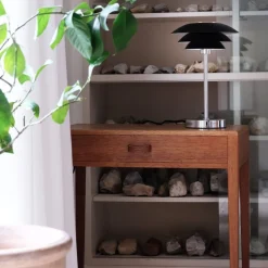 DL20 bordlampe - Krom/Svart