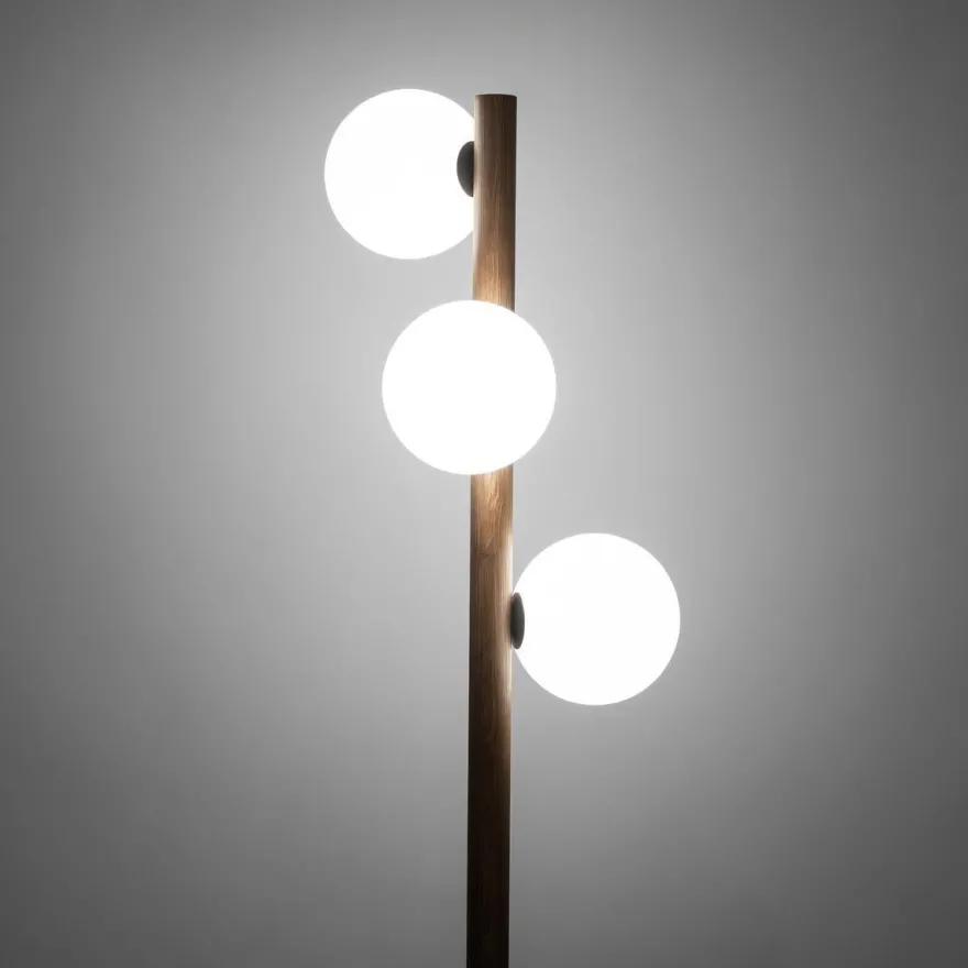 Estera wood gulvlampe 3-lys