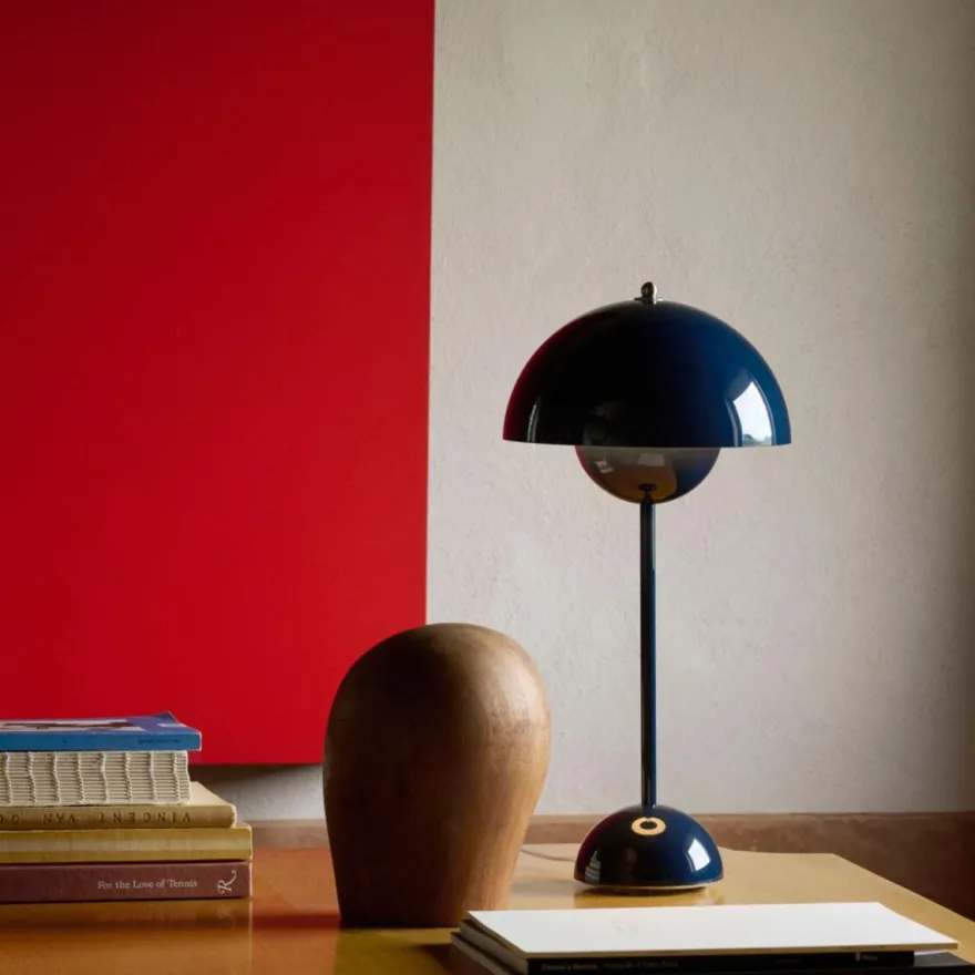 Flowerpot VP3 bordlampe