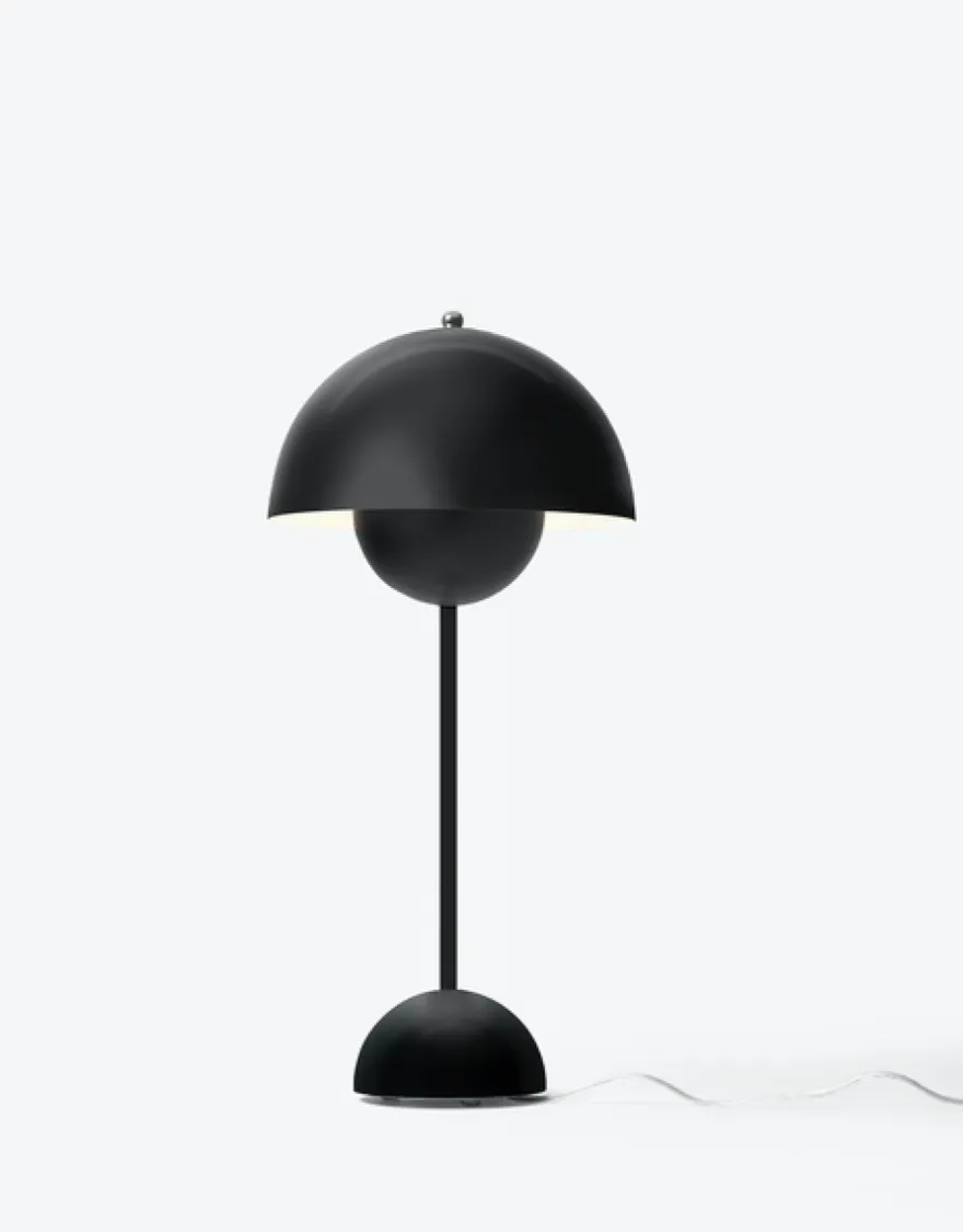 Flowerpot VP3 bordlampe