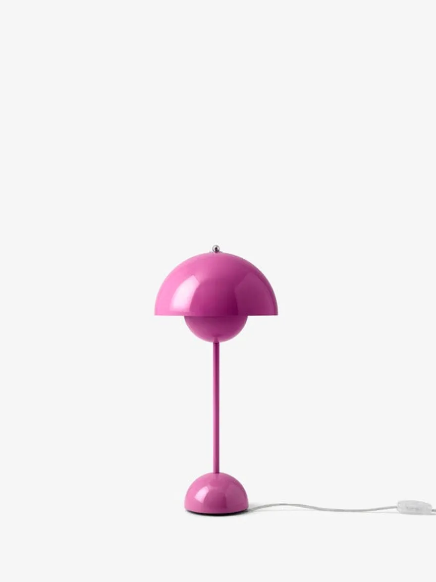 Flowerpot VP3 bordlampe