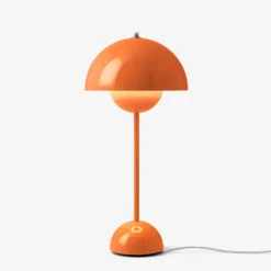 Flowerpot VP3 bordlampe