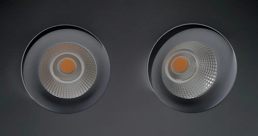 Georgia 360 lavtbyggende downlight dobbel 2x7W 3000K RA97 Dimbar IP44 - Svart