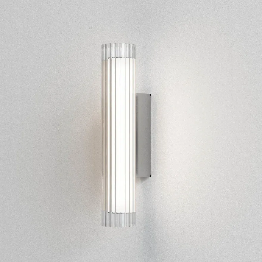 Io 420 vegglampe IP44 - Krom