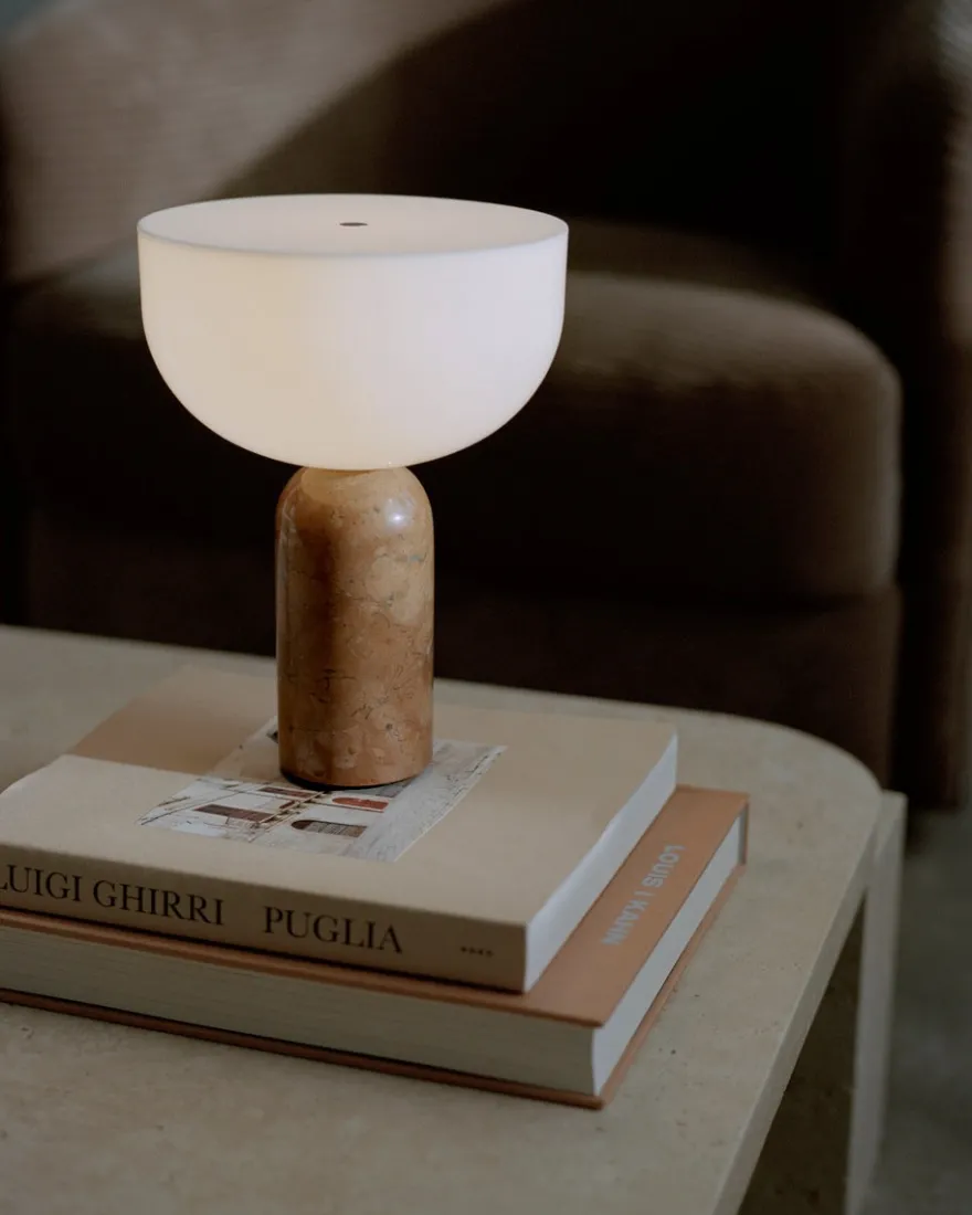 Kizu Portable bordlampe - Rustfarget Marmor
