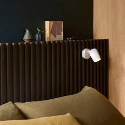 Koto vegglampe med bryter