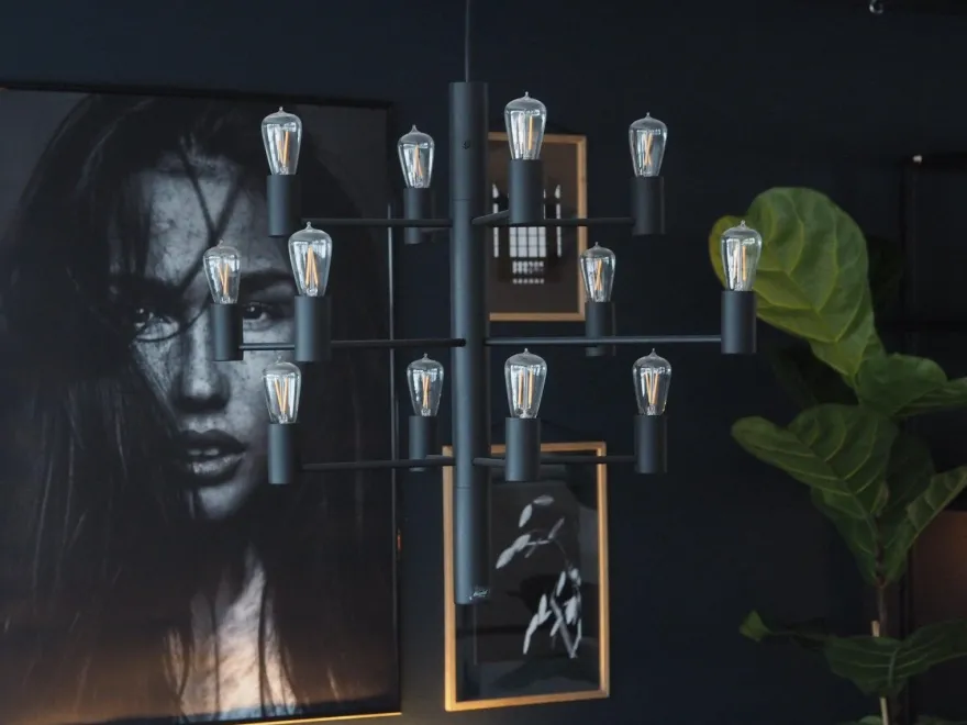 Manola 12 ink LED - Svart