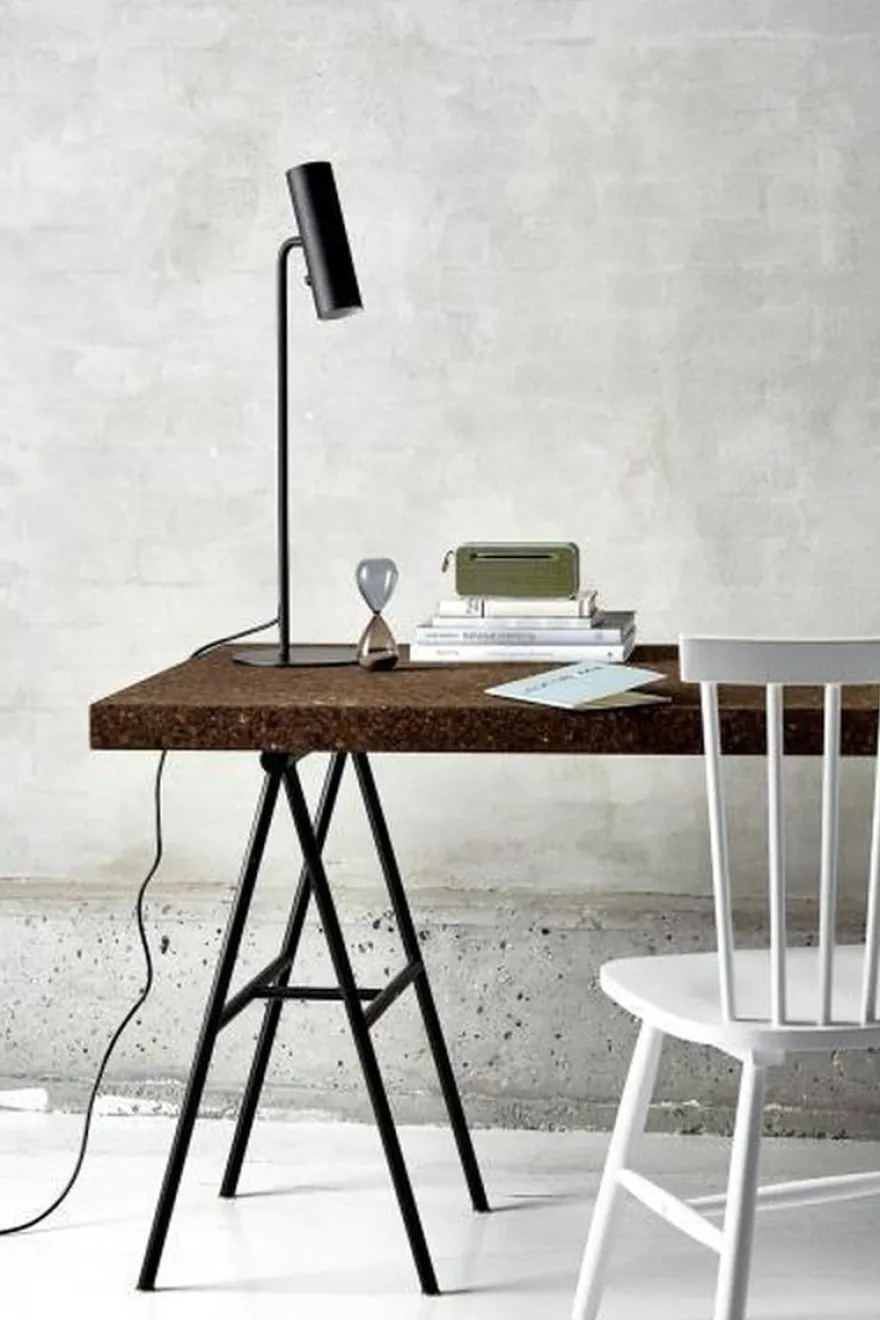 MIB 6 Bordlampe - Svart
