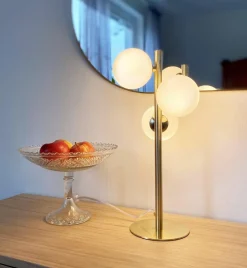 Molekyl bordlampe