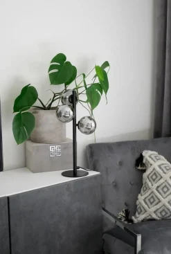 Molekyl bordlampe