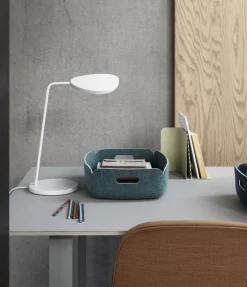 Muuto Leaf bordlampe
