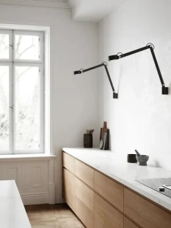 Nobu bord/vegglampe 9W LED dimbar - Svart