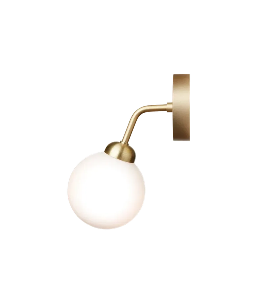 Nuura Apiales vegglampe - messing/Opal