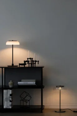 Nuura Blossi bordlampe - svart