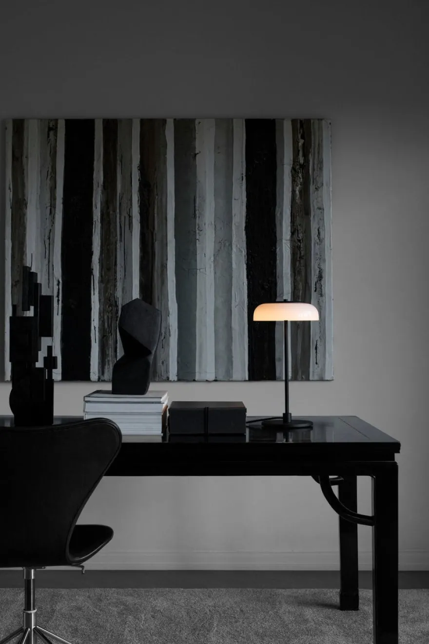 Nuura Blossi bordlampe - svart