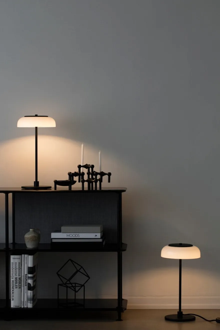 Nuura Blossi bordlampe - svart