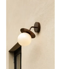 Nuura Liila utendørslampe - bronse/opal