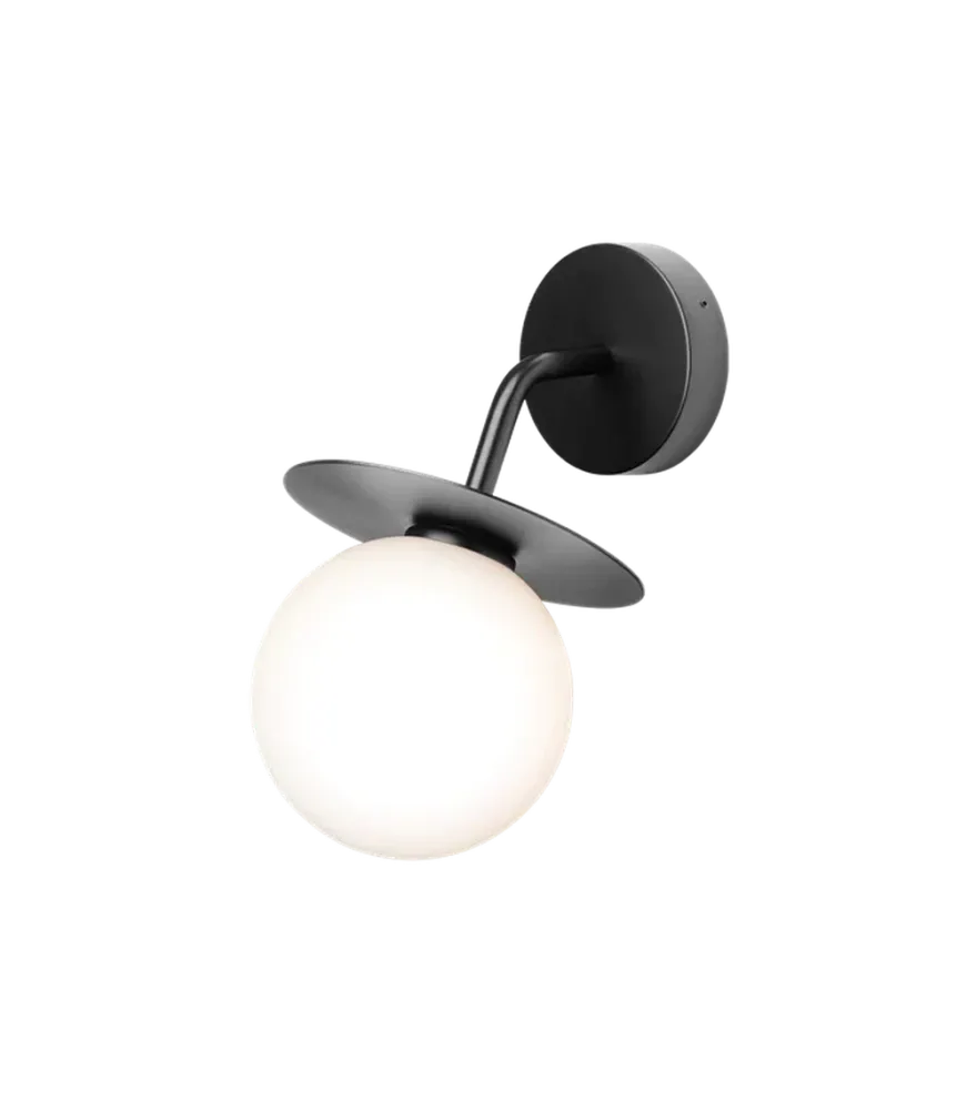 Nuura Liila utendørslampe - svart/opal