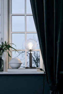 Nuura Miira bordlampe svart / optikk