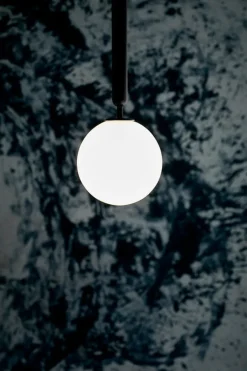 Nuura Miira 1 svart/opal