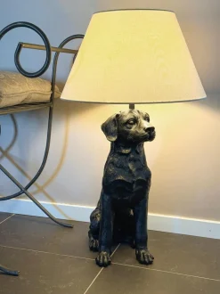 Retriver bordlampe