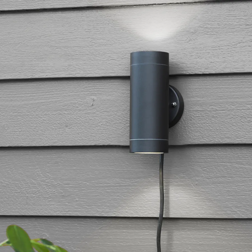 Sylinder vegglampe Svart - Garden 24 - Svart