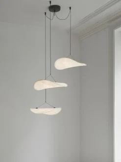 Tense chandelier