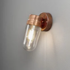 Vega vegglampe utendørs IP54 E27 - Kobber