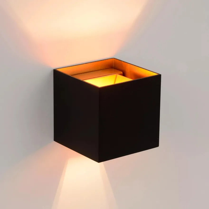 Xio square vegglampe opp/ned